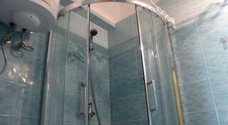 Гостиница Sunny Apartments Ялта Стандартные апартаменты-12
